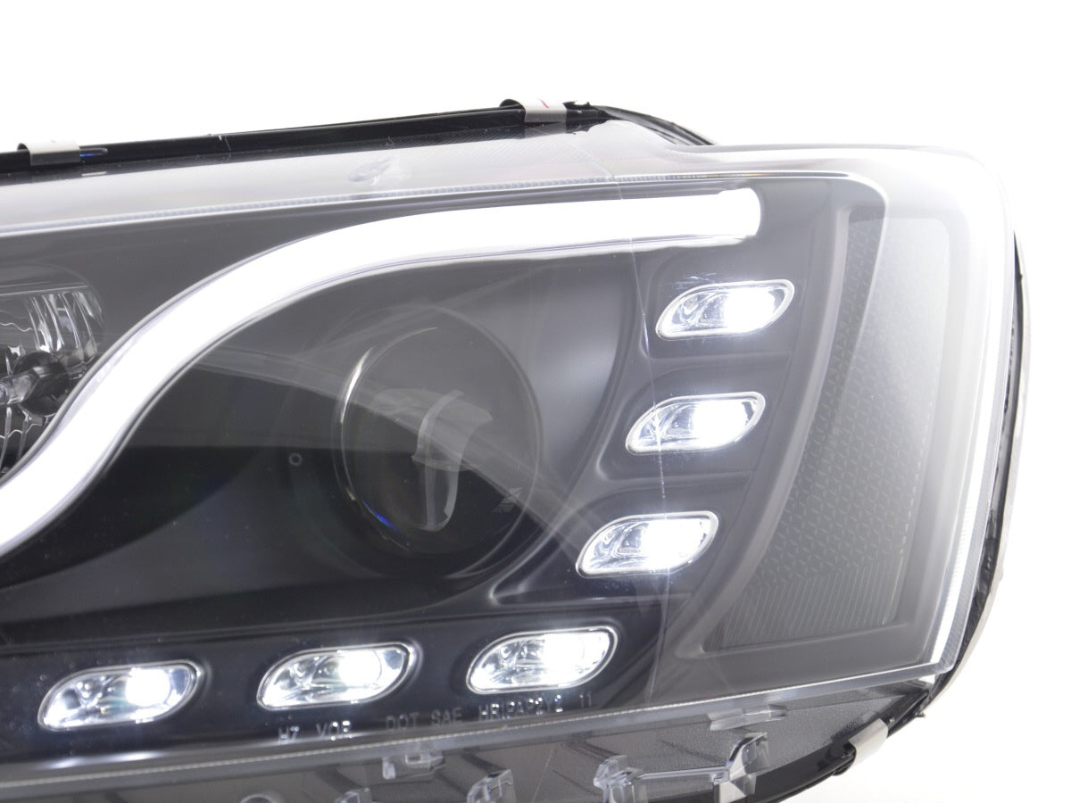 Scheinwerfer Set Daylight LED Tagfahrlicht VW Jetta 6 11- schwarz Scheinwerfer Set Daylight LED Tagfahrlicht VW Jetta 6 11- schwarz